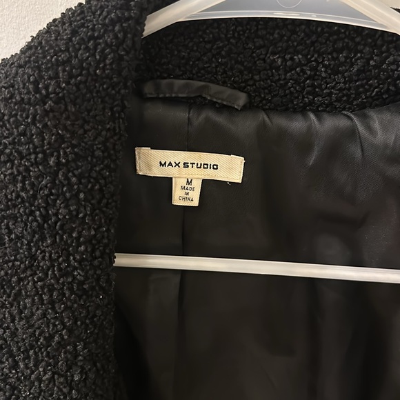 Jacket - Picture 3 of 7